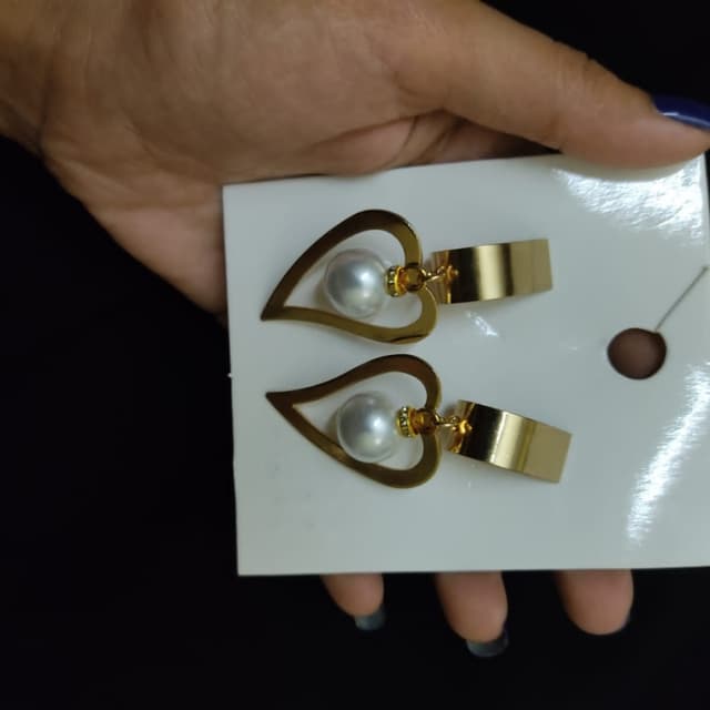 Heart Shape Statement Earring